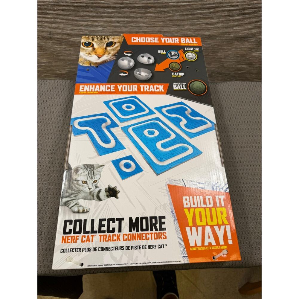 NERF Cat Customizable Modular Cat Track And LED Ball Combo NEW - Picture 2 of 6